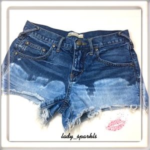 Free People Denim Shorts, wet look. Blue wash/sz25